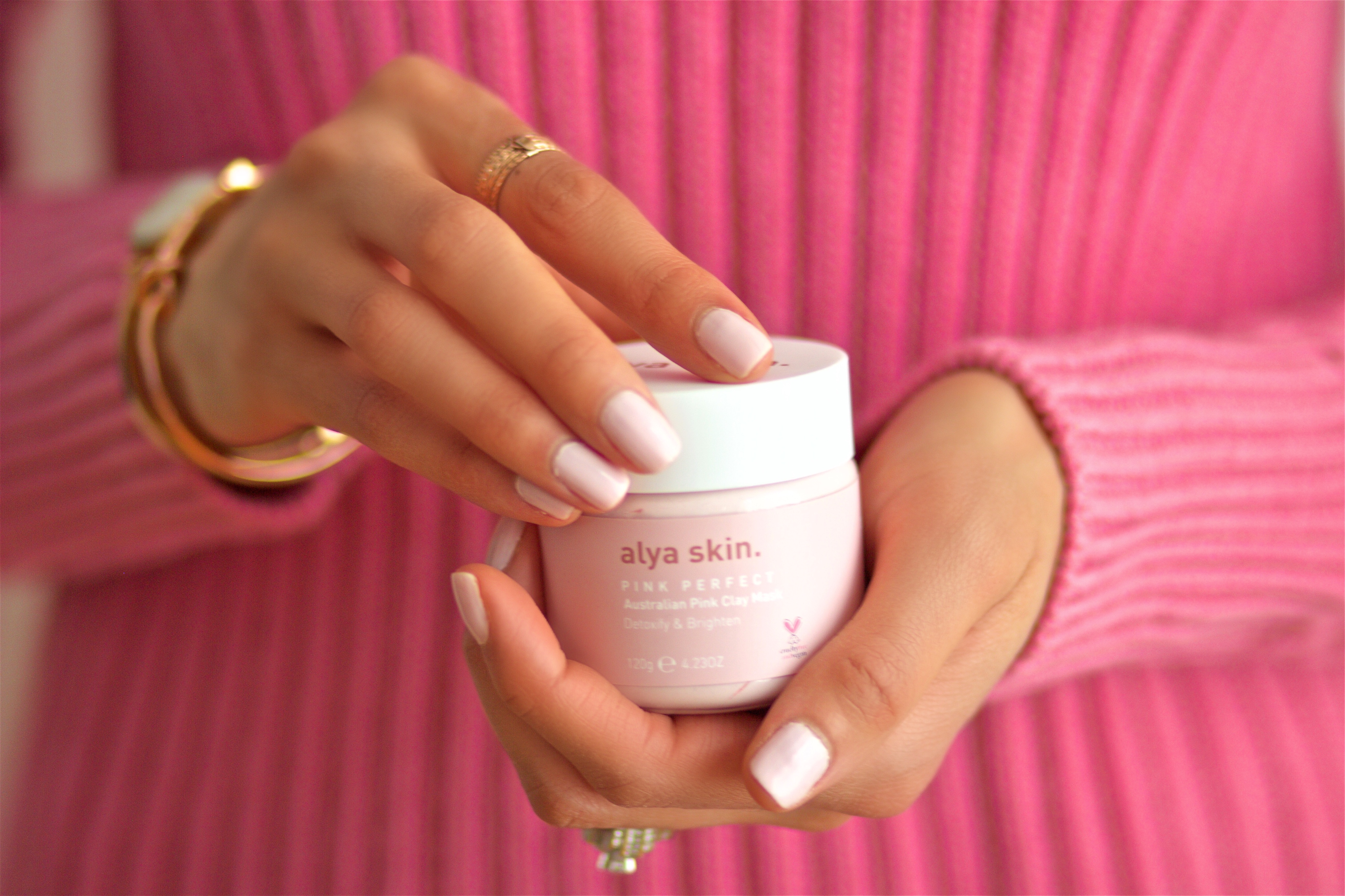 Alya Skin: Australian Pink Clay Mask Review - Style Contour