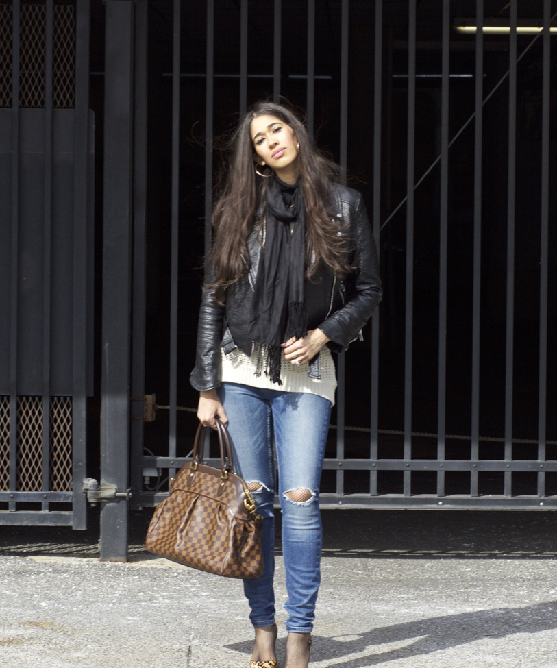 Fishnets and store ripped jeans outfit