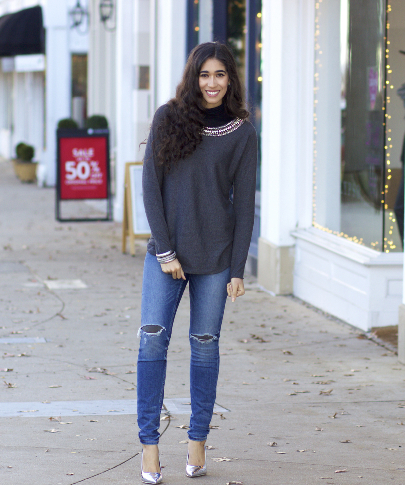 Trendy Winter Outfit Inspiration: Ripped Jeans