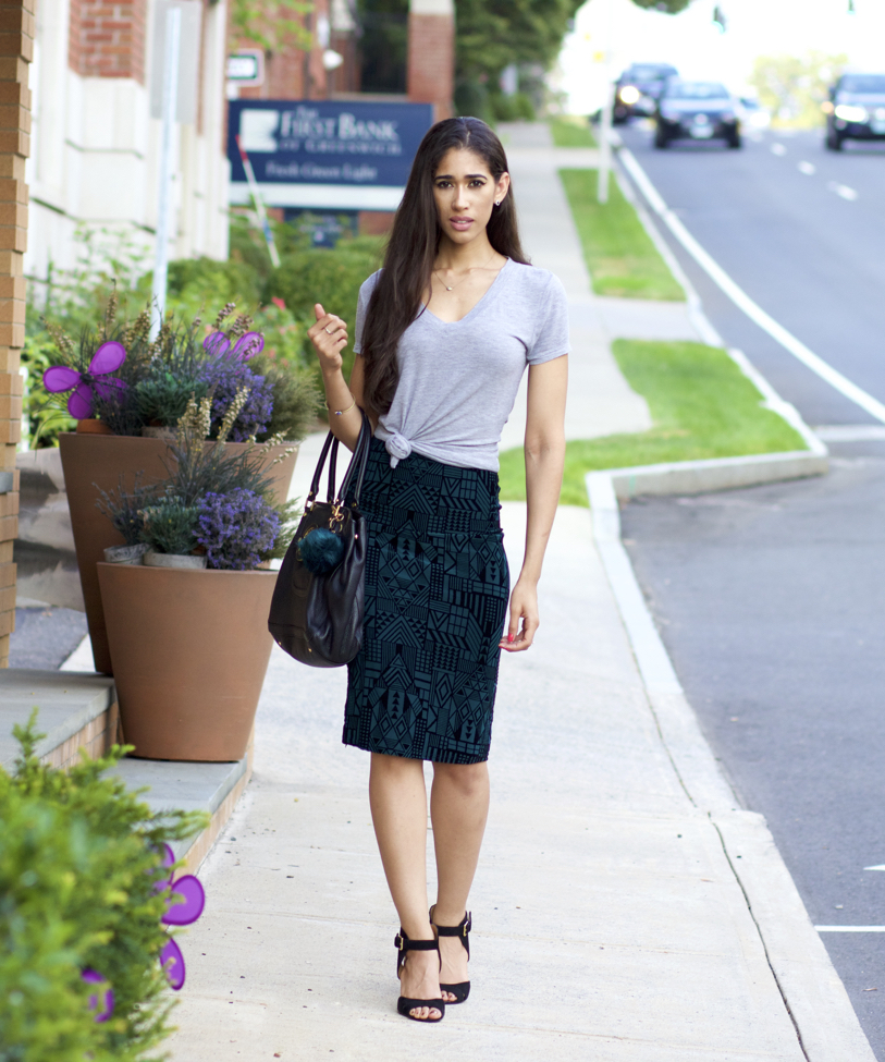 Flaunt Your Style with High Waisted Pencil Skirts