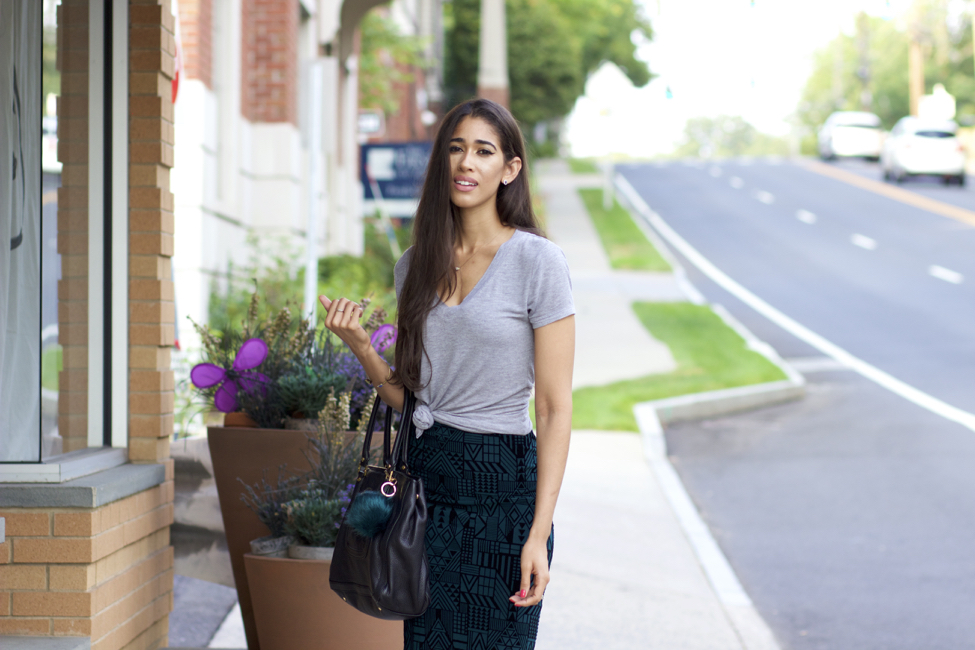 Knotted Tee & High Waisted Pencil Skirt - The Style Contour