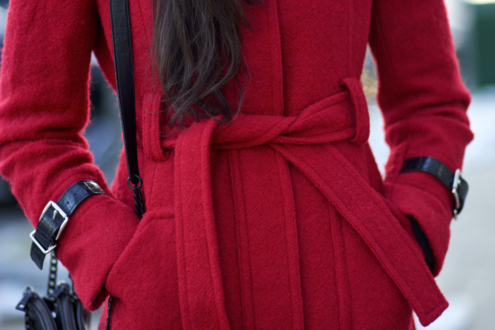 Outfits with hot sale red coat