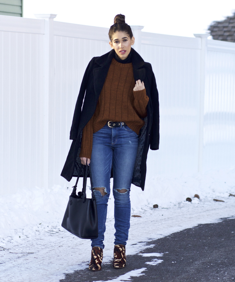 black and gold jeans outfit