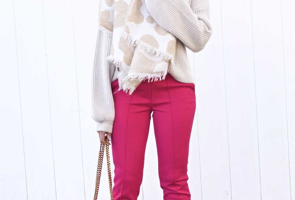 http://thestylecontour.com/images/pinkpants1.jpg